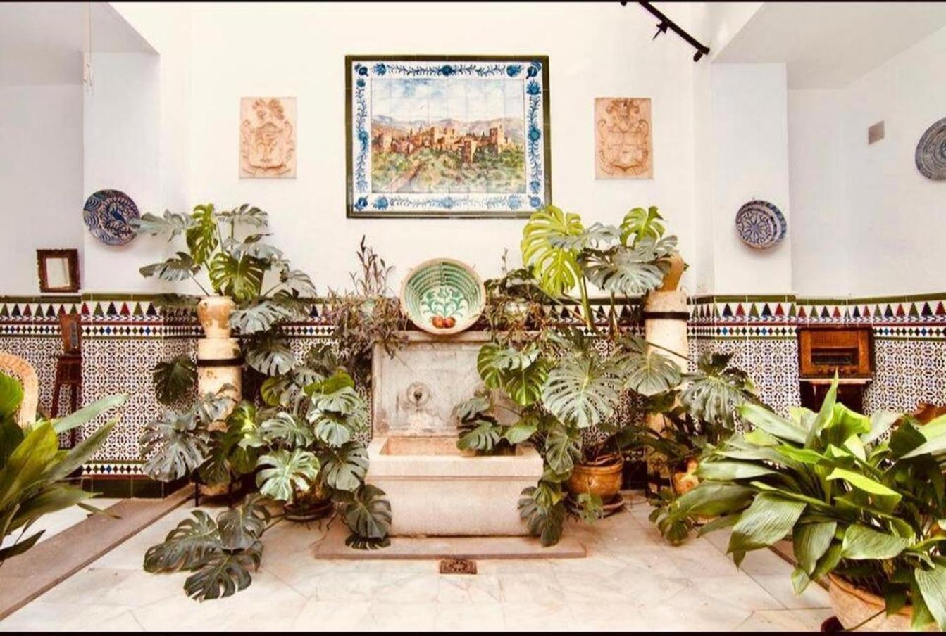 Casa Siglo XVIII Con Patio En Centro De Granada Con Parking Opcional Apartment Ngoại thất bức ảnh